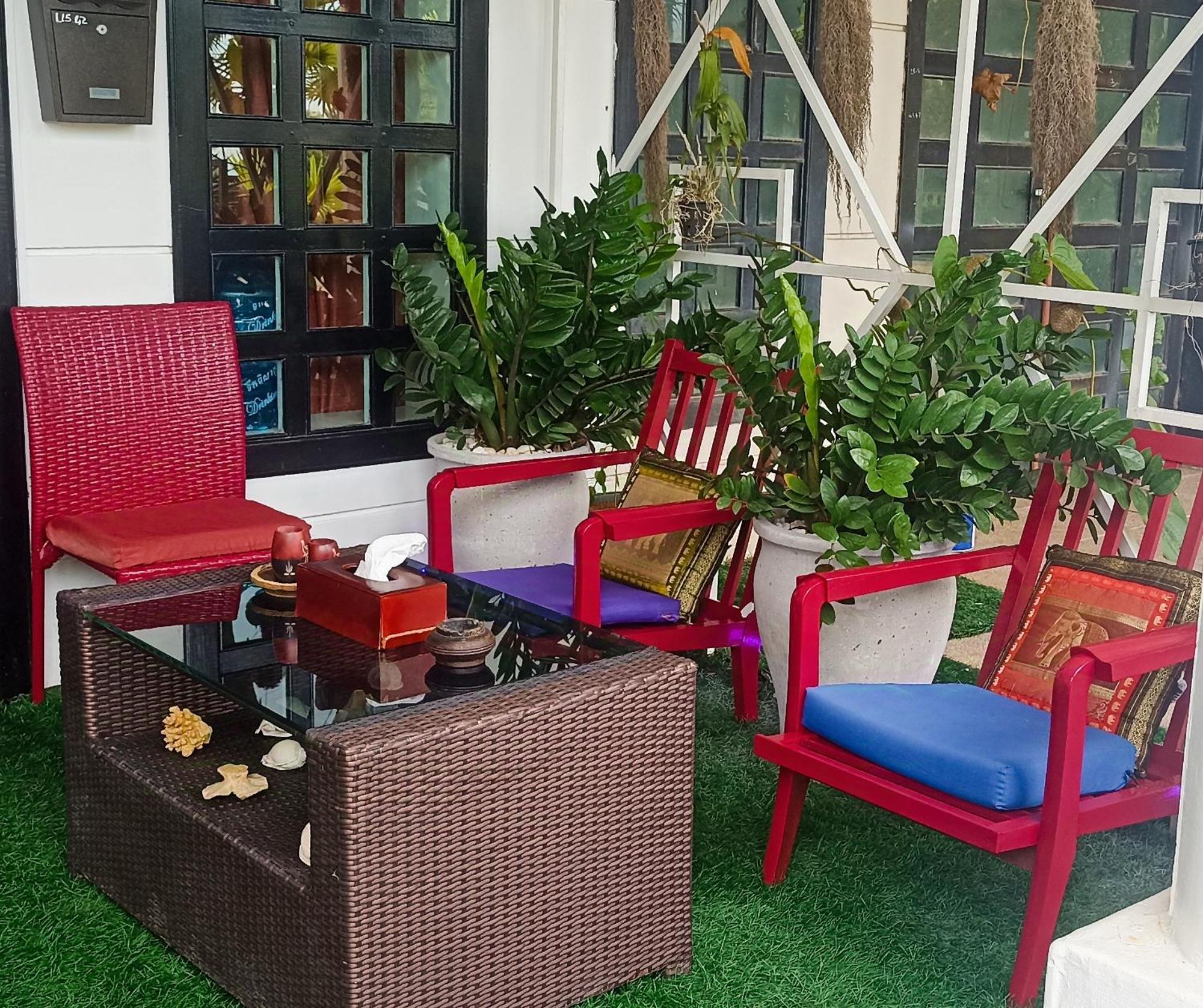 Отель Hawaii Lounge Сиануквиль Экстерьер фото